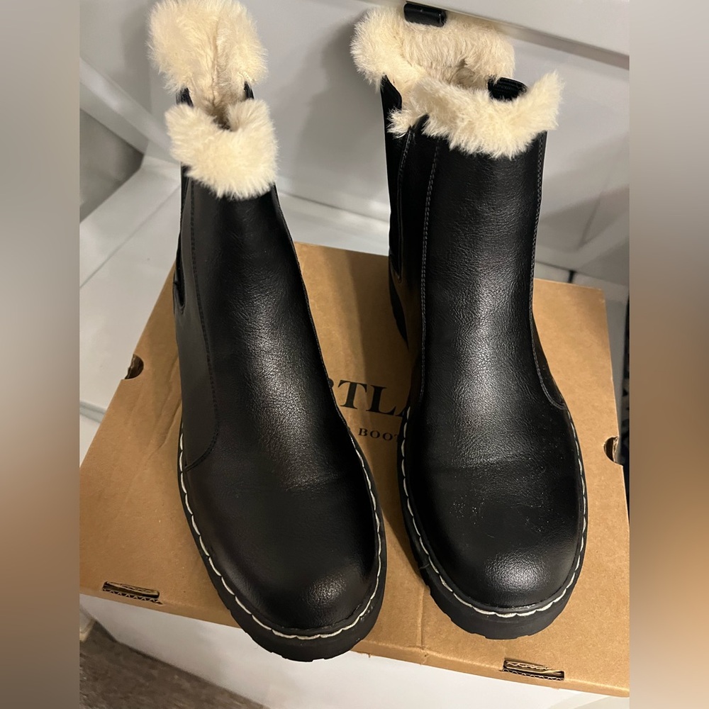 Black Woman Boots